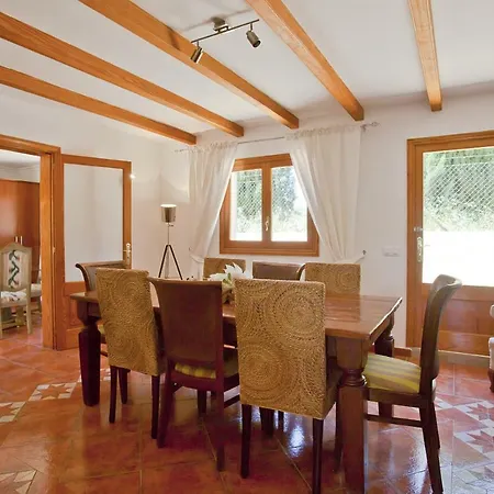 Catalina Polit Villa